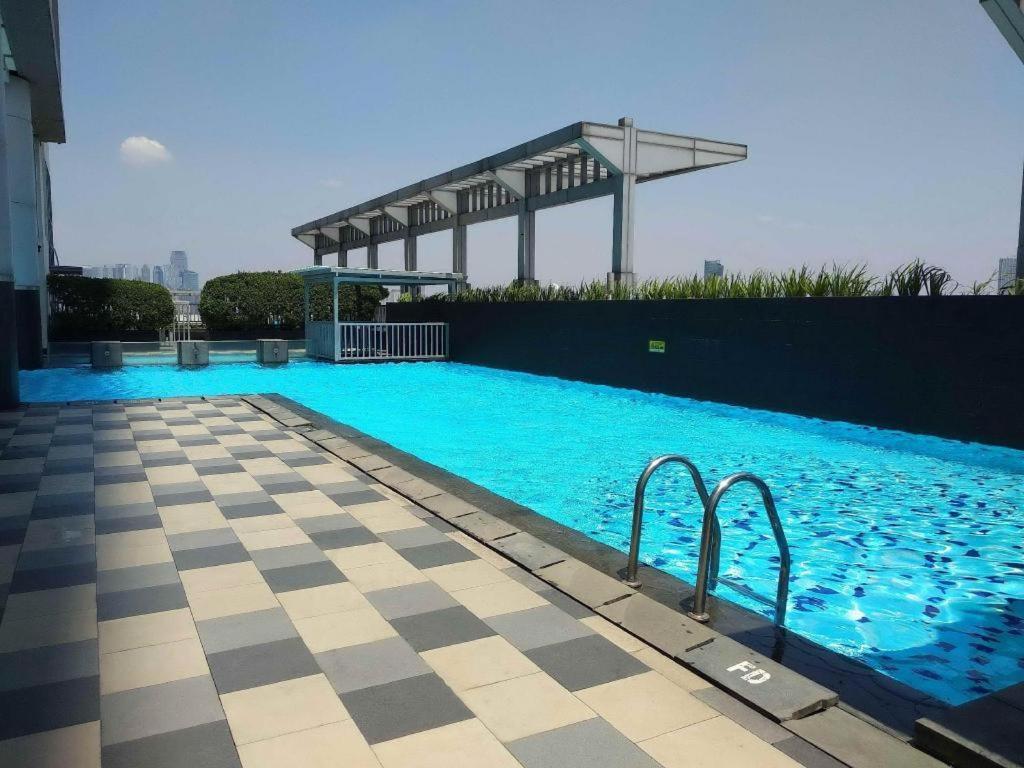 Apartment Cosmo Terrace Jakarta Exterior foto