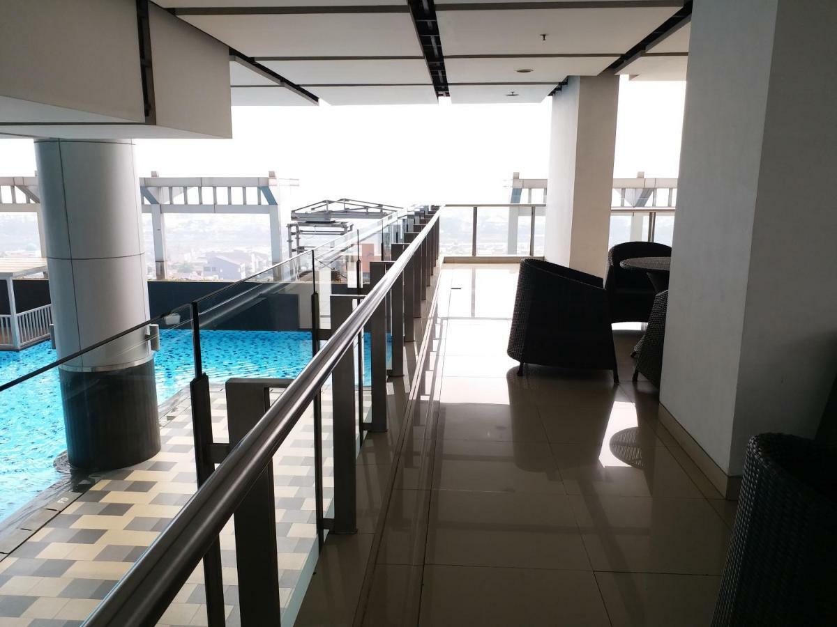 Apartment Cosmo Terrace Jakarta Exterior foto