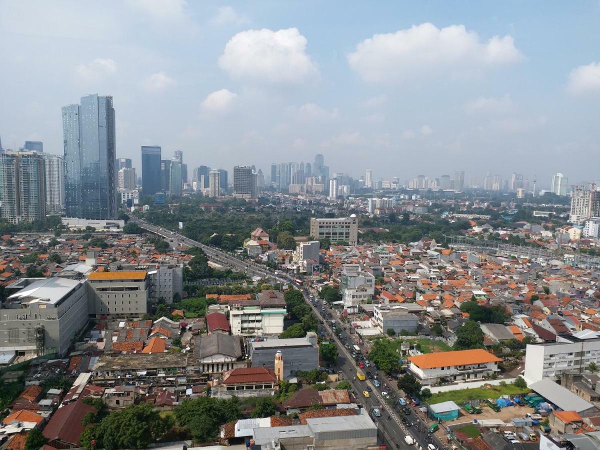Apartment Cosmo Terrace Jakarta Exterior foto